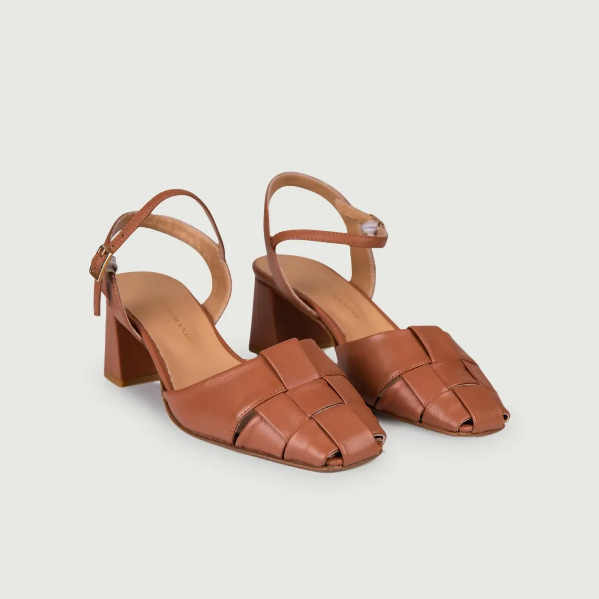 SANDALO CON TACCO QUADRATO E INTRECCIO CUOIO - immagine 3