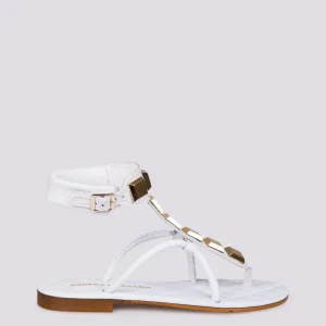 SANDALO INFRADITO CON BORCHIE