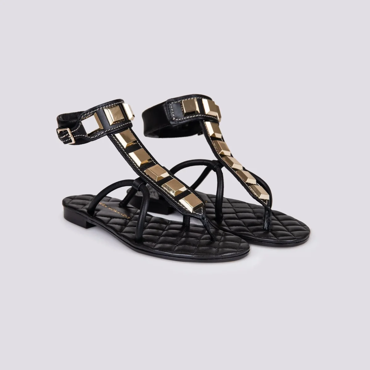 SANDALO INFRADITO CON BORCHIE - immagine 4