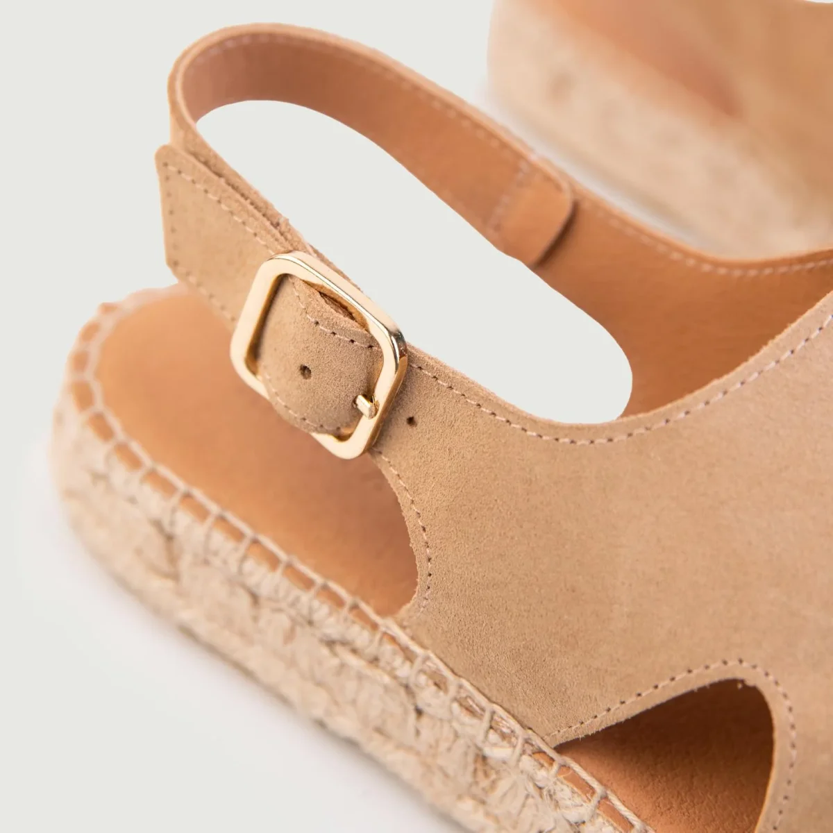 SANDALO IN PELLE SCAMOSCIATA CON SUOLA IN CORDA - immagine 6