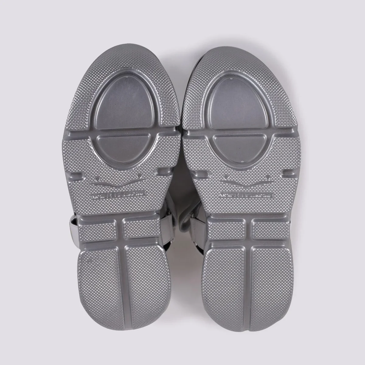 SANDALO IN VITELLO COLORATO CON SUOLA CHUNKY - immagine 7