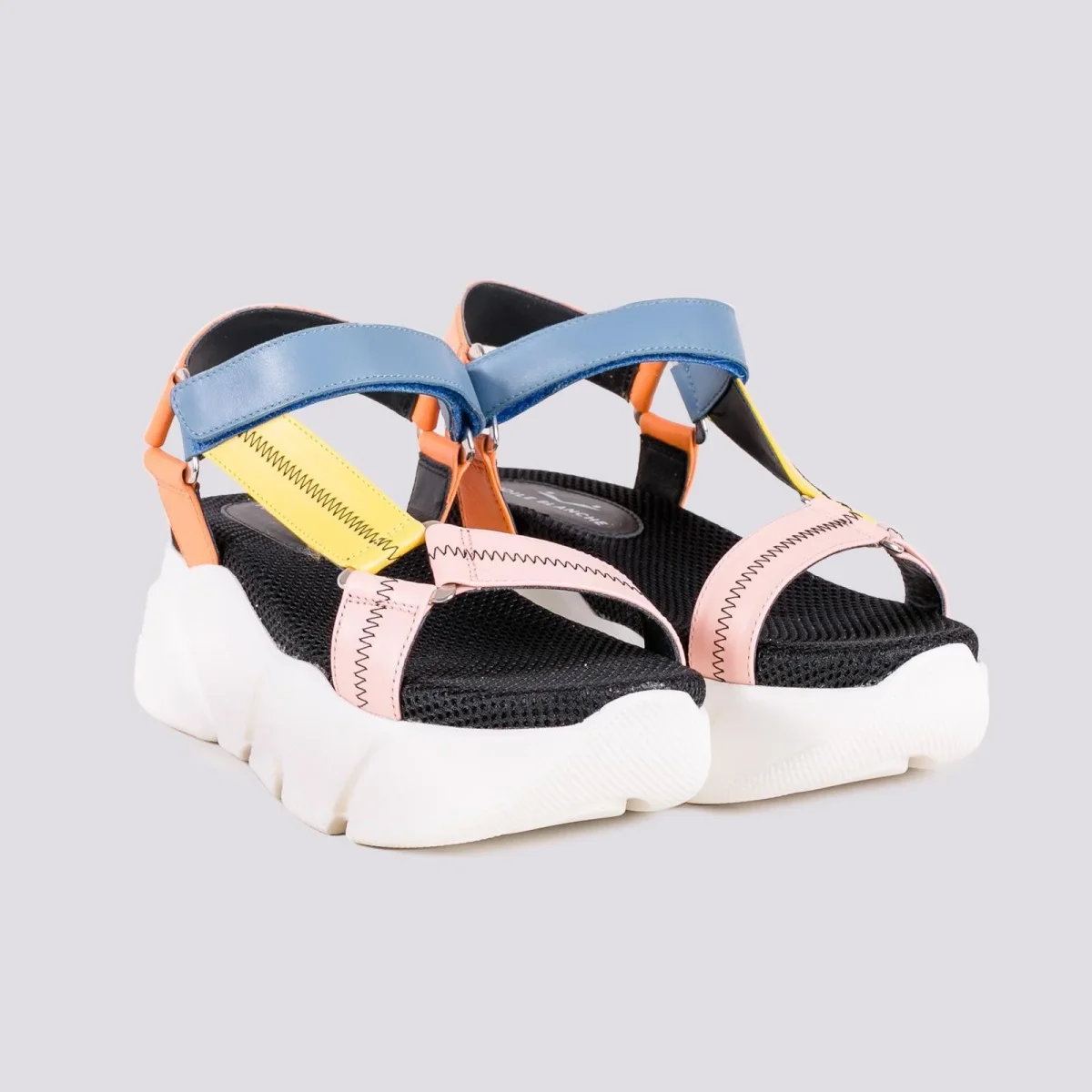 SANDALO IN VITELLO COLORATO CON SUOLA CHUNKY - immagine 3