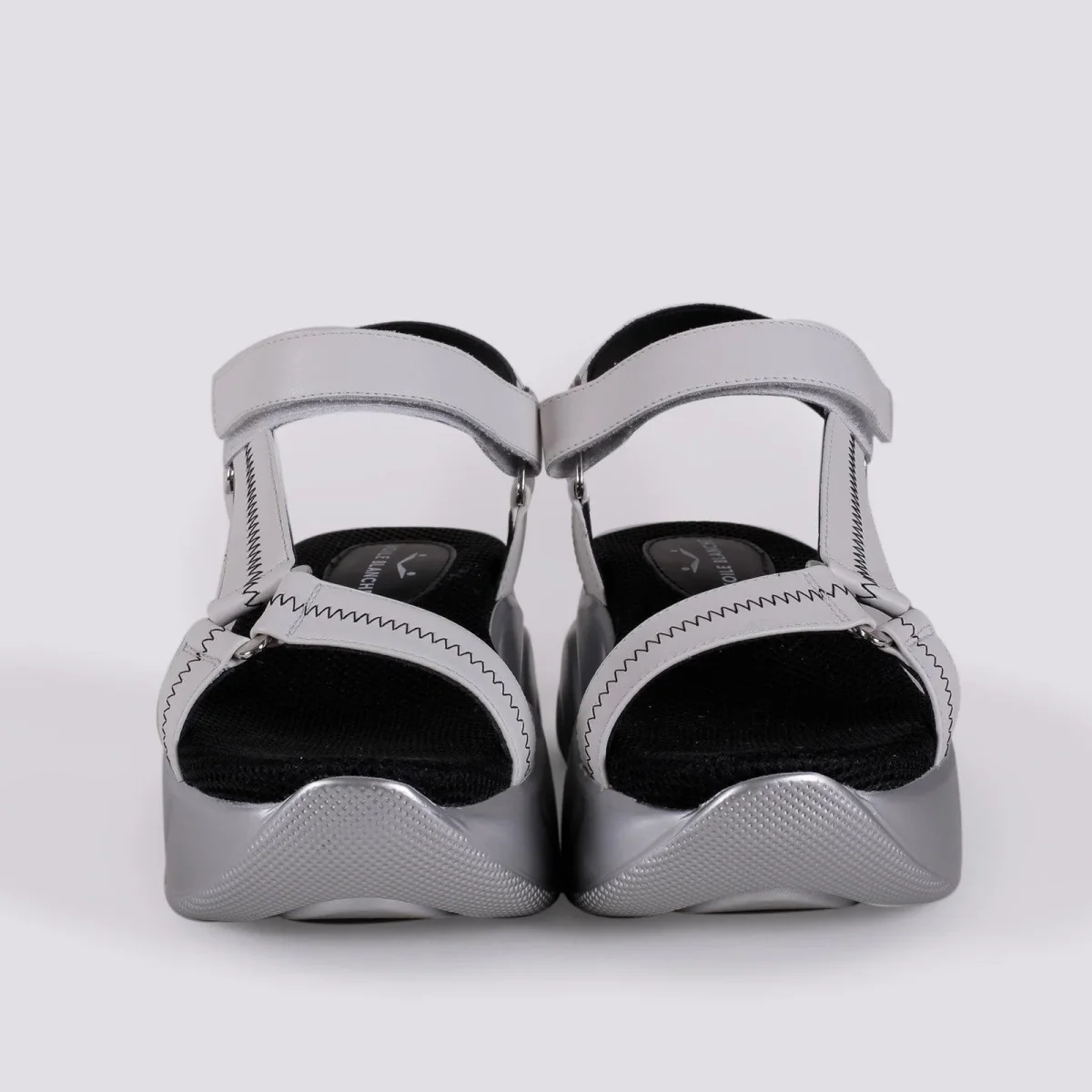 SANDALO IN VITELLO COLORATO CON SUOLA CHUNKY - immagine 4