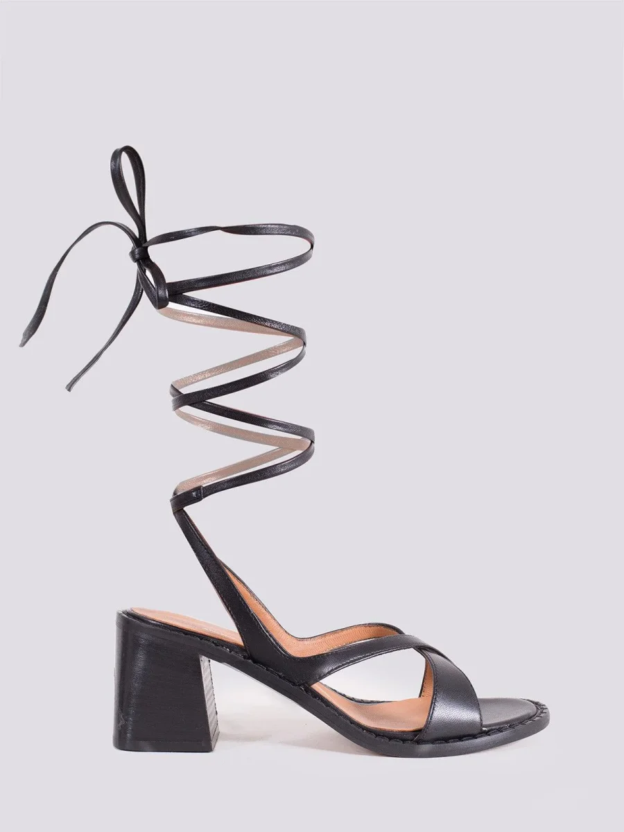 SANDALO TACCO SPESSO MODELLO SCHIAVA