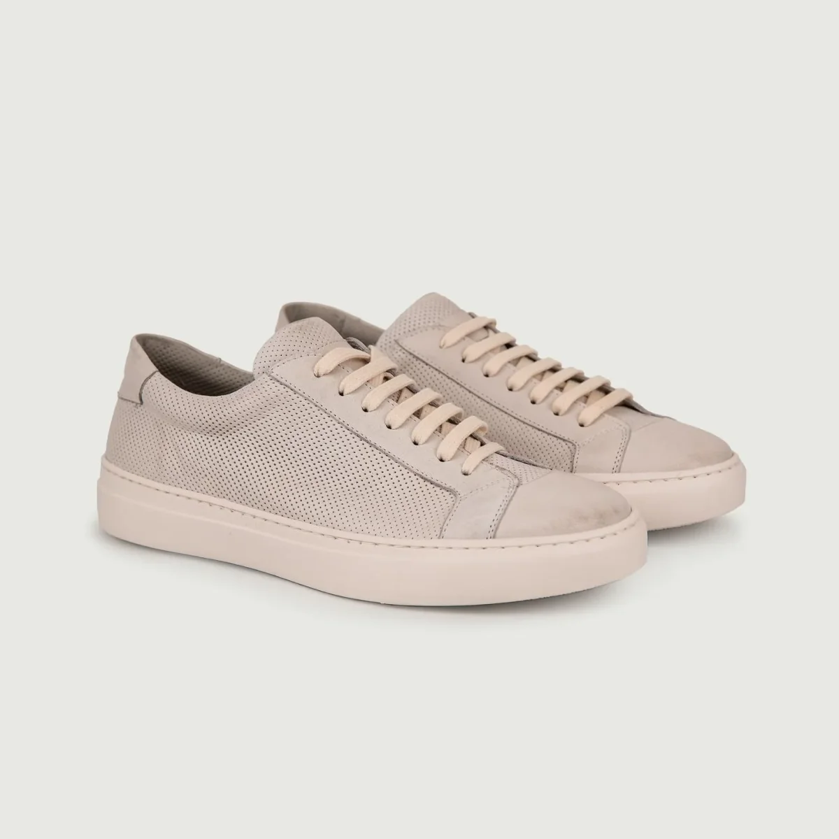 SNEAKER in pelle traforata beige effetto vintage - immagine 5