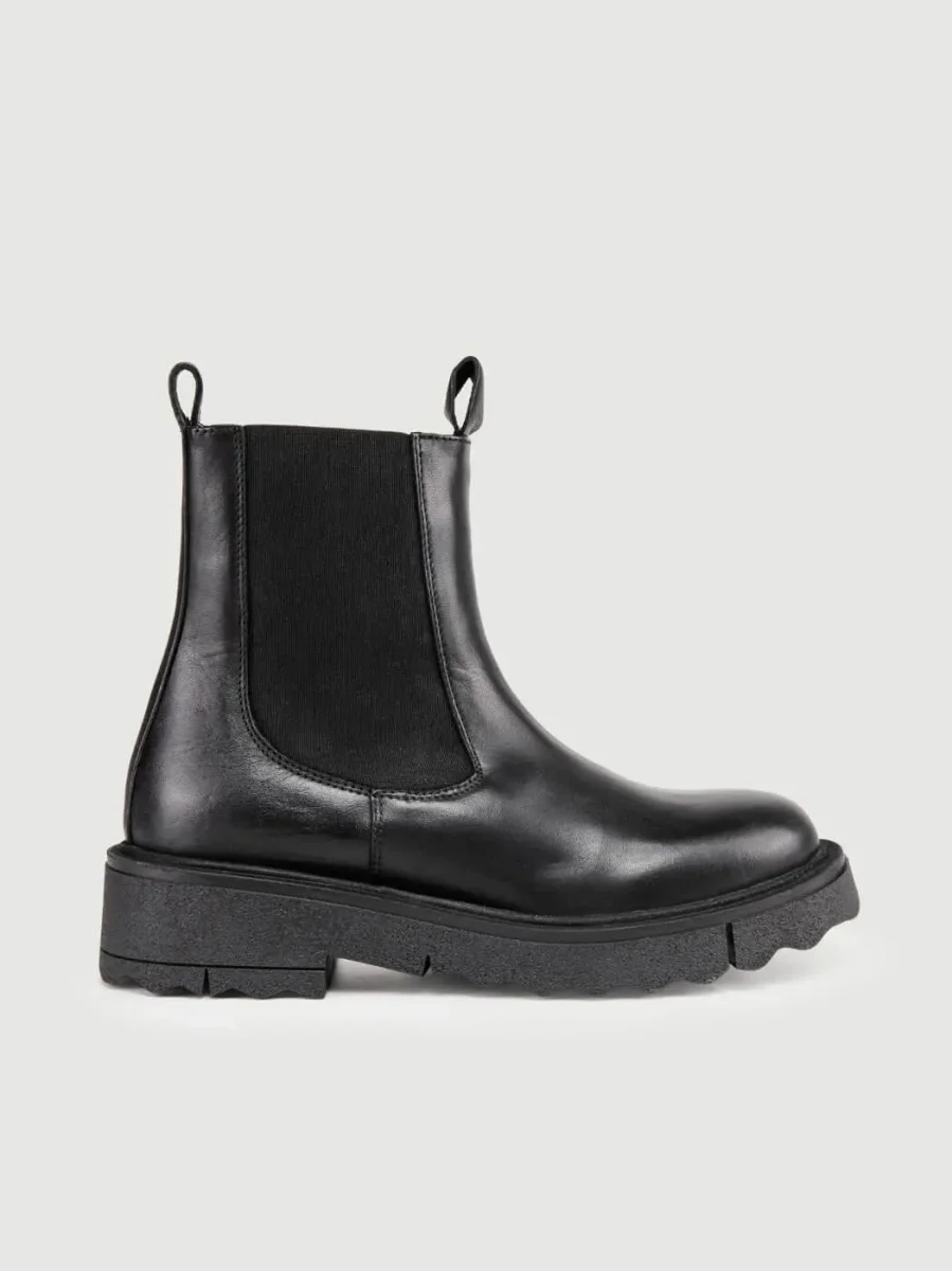 STIVALETTO BEATLES IN PELLE SPAZZOLATA NERO