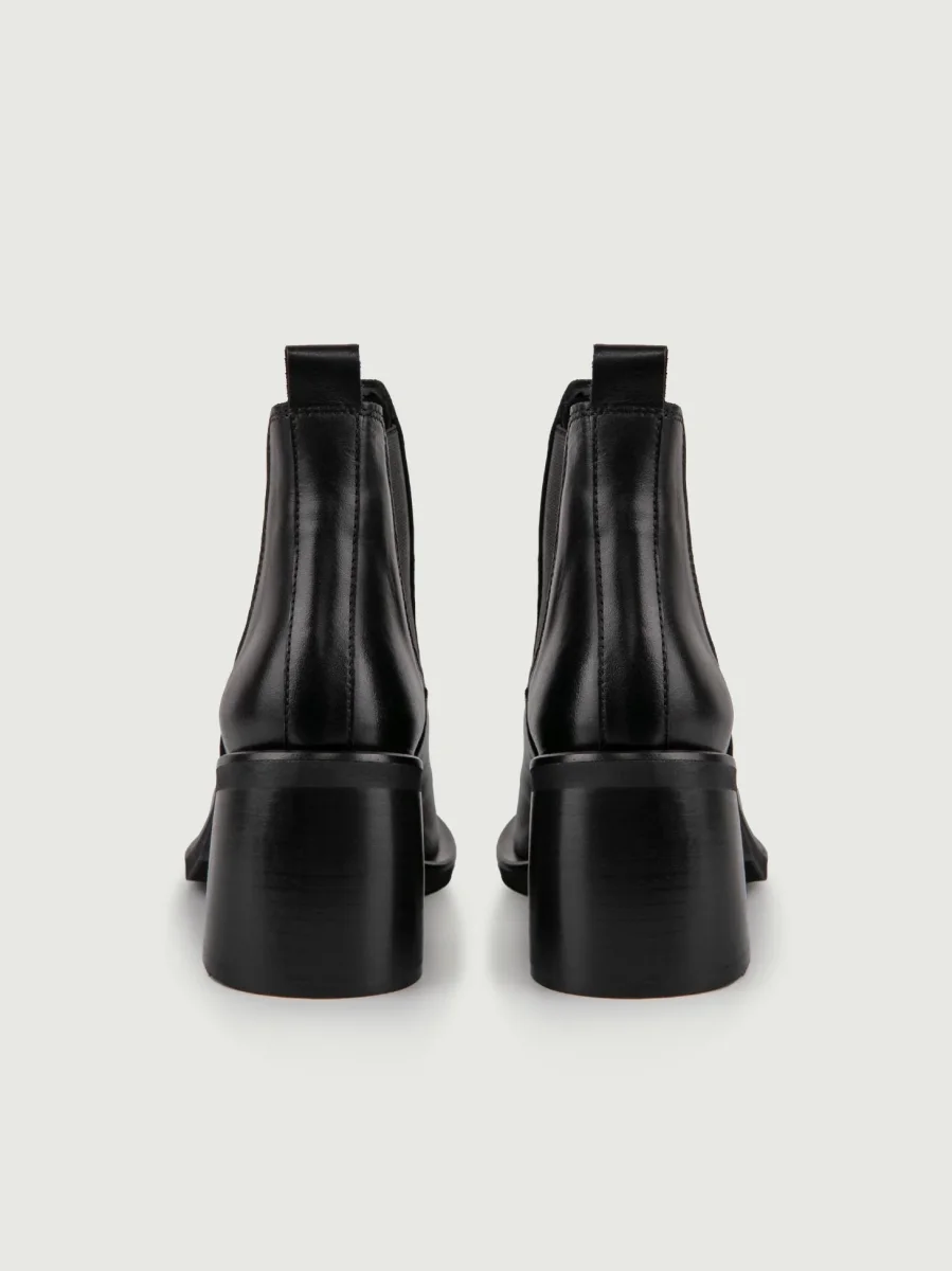 STIVALETTO IN PELLE NERA CON PUNTA ARROTONDATA - immagine 4