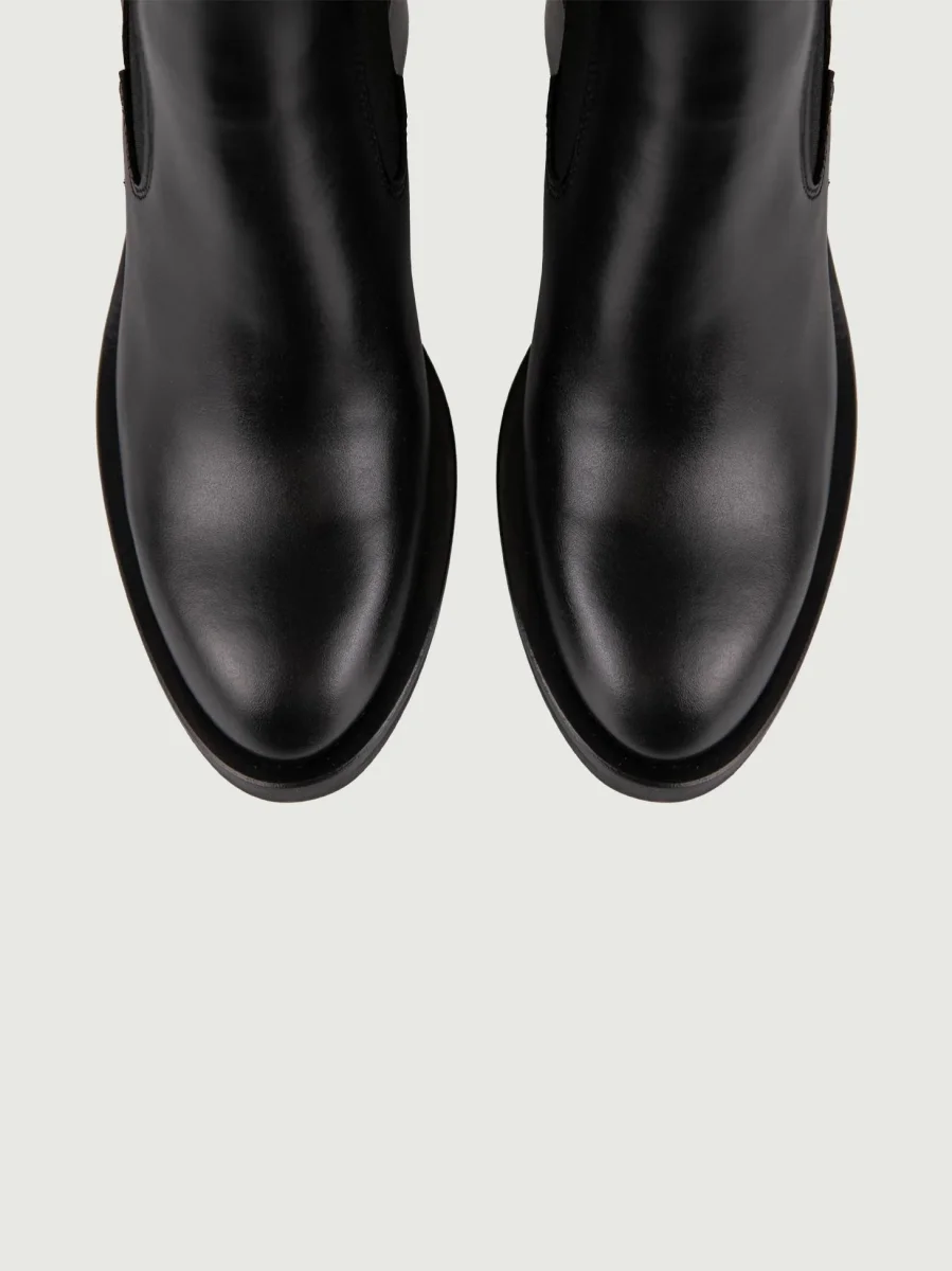 STIVALETTO IN PELLE NERA CON PUNTA ARROTONDATA - immagine 5