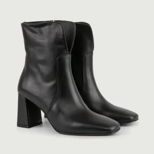 STIVALETTO IN PELLE NERA CON SCOLLO FRONTALE