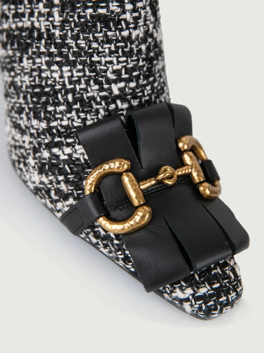 STIVALETTO IN TWEED NERO CON MORSETTO - immagine 6