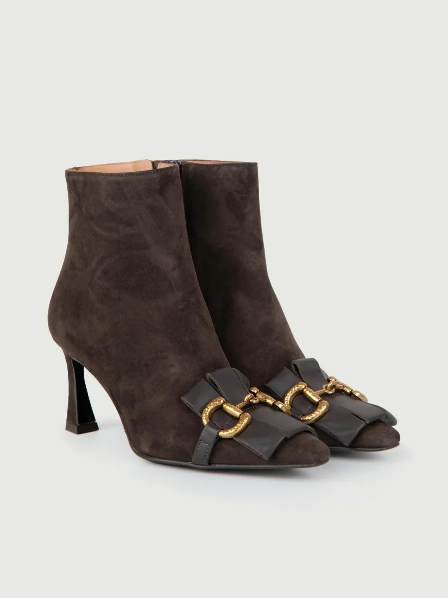 STIVALETTO SCAMOSCIATO TESTA DI MORO CON MORSETTO - immagine 3