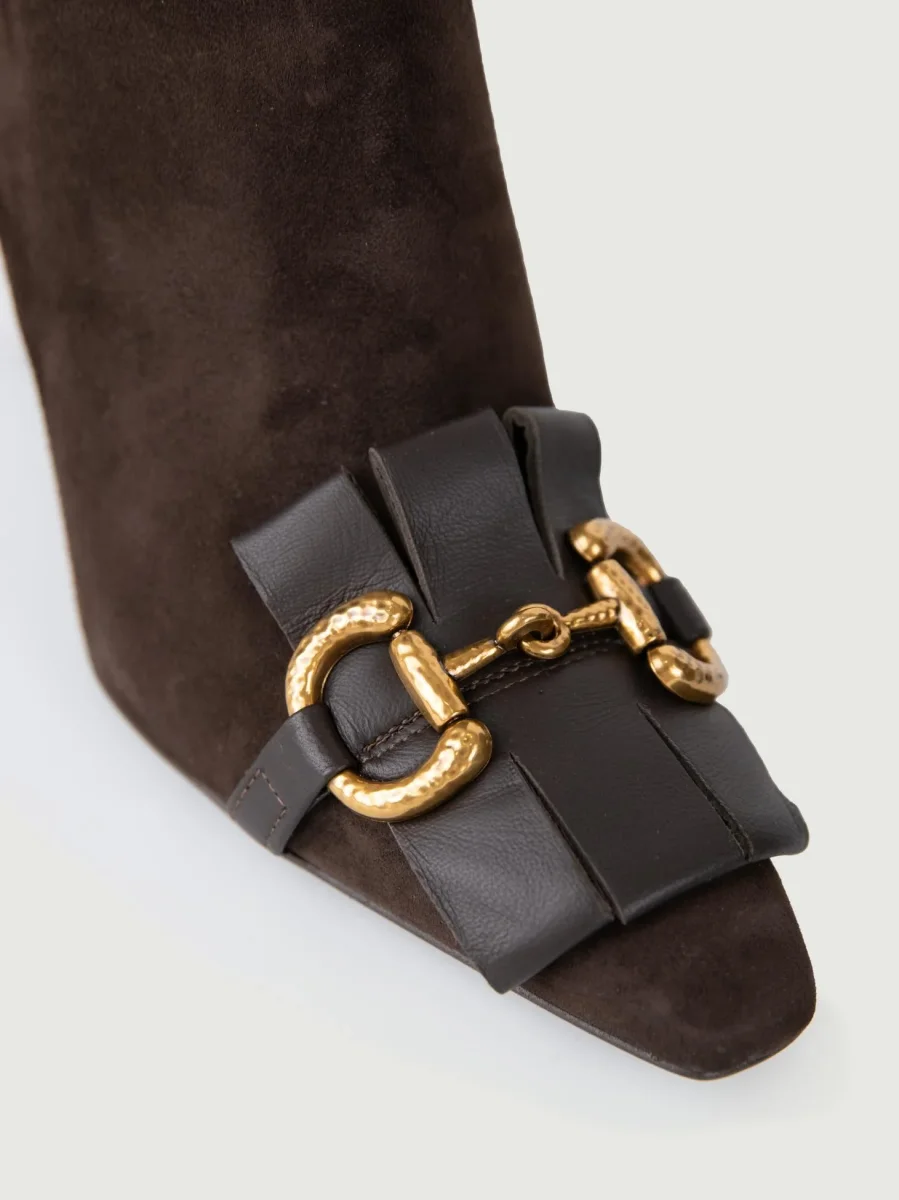 STIVALETTO SCAMOSCIATO TESTA DI MORO CON MORSETTO - immagine 6