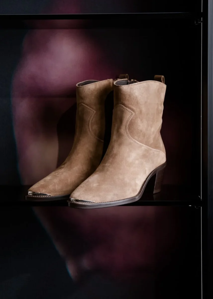 STIVALETTO TEXANO BEIGE CON PUNTALE - immagine 7