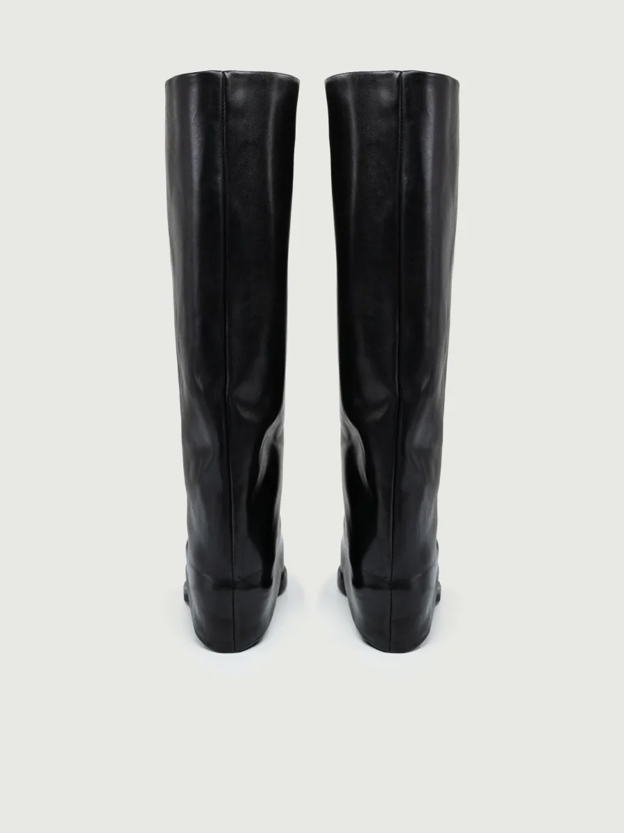 STIVALE IN PELLE NERO CON MAXI RISVOLTO - immagine 4