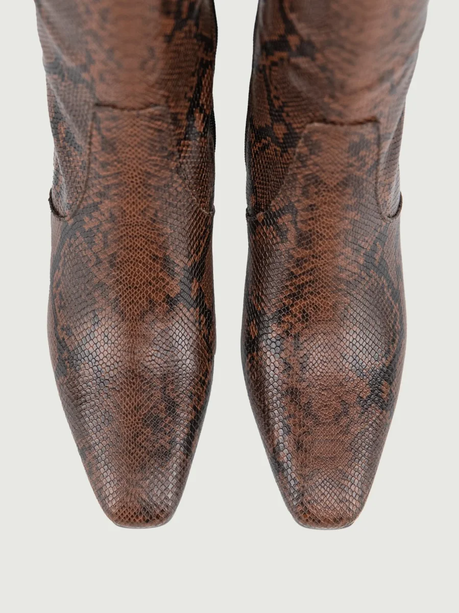 STIVALE IN PELLE STAMPA PITONE MARRONE - immagine 5