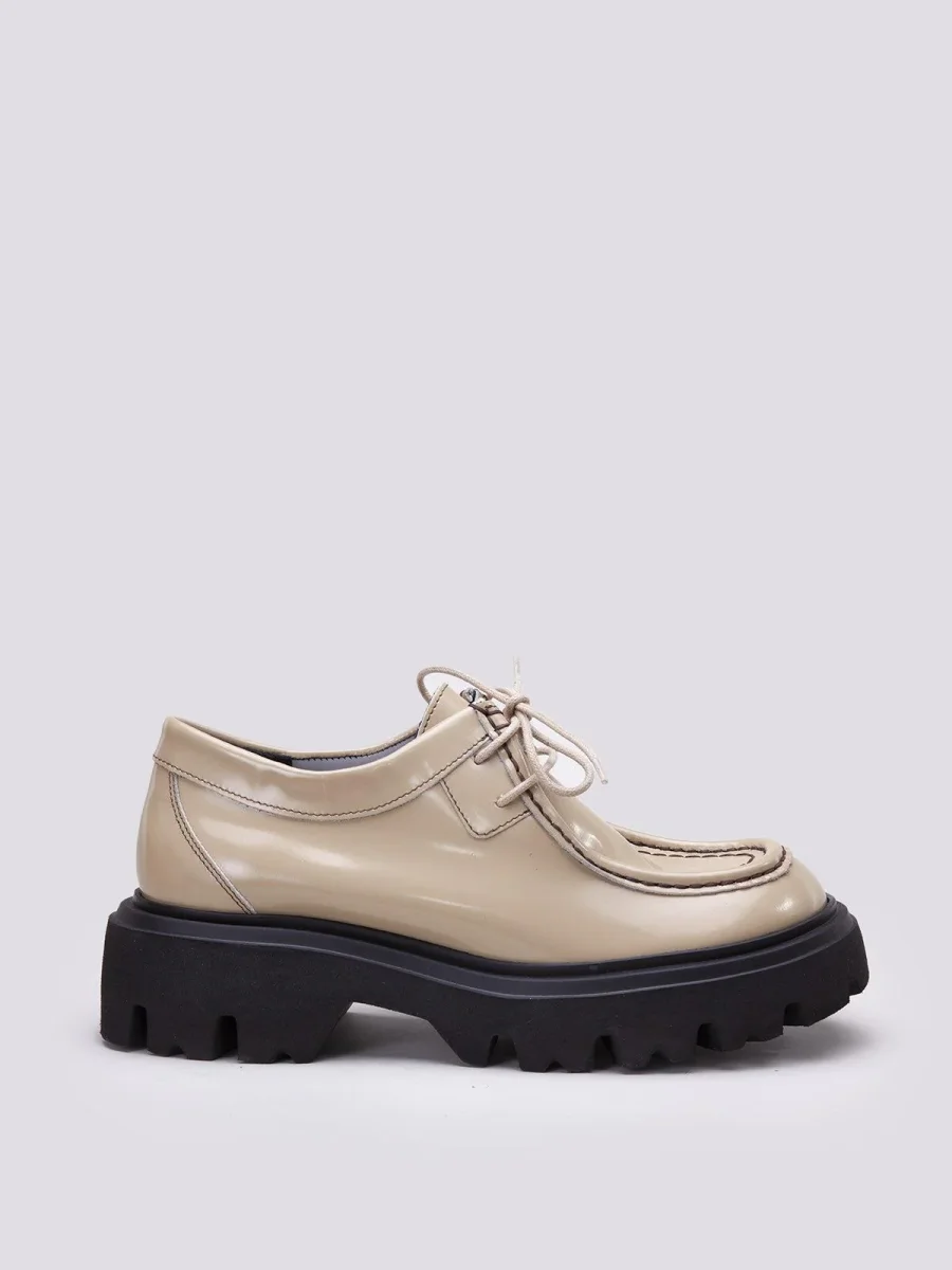 STRINGATA IN PELLE ABRASIVATA CON MAXI PARA