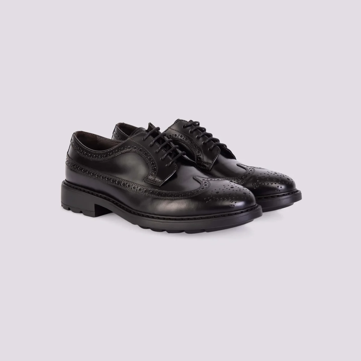 STRINGATA IN PELLE CON DETTAGLIO CODA DI RONDINE - immagine 3