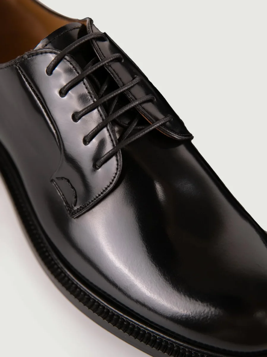 STRINGATA IN PELLE SPAZZOLATA NERA - immagine 6