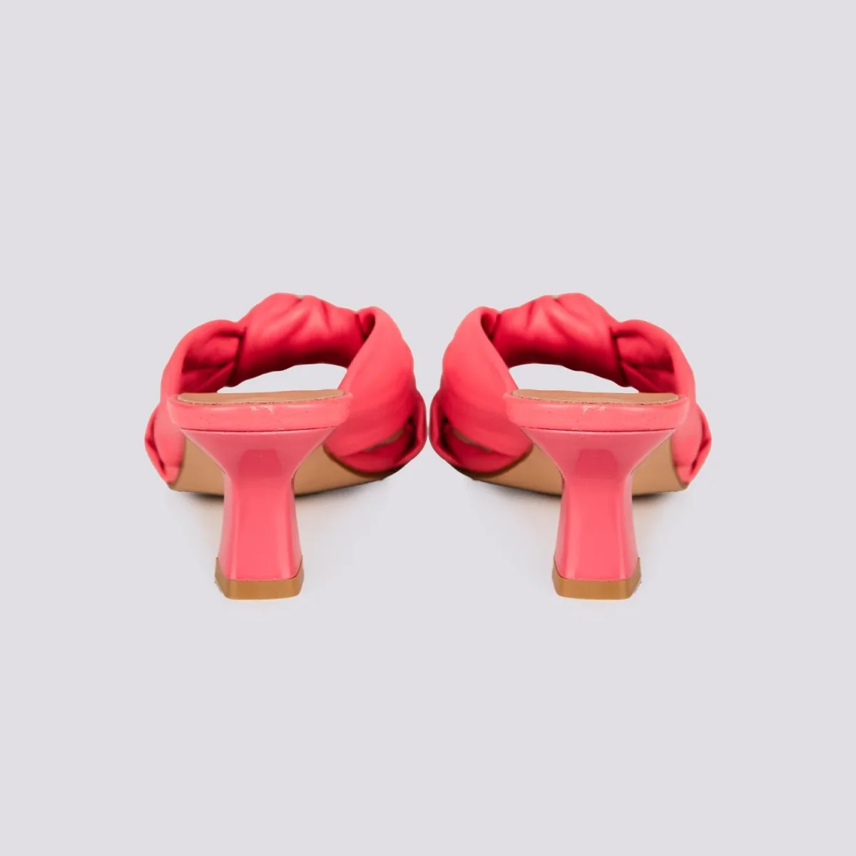 Sabot in pelle fucsia con nodo - immagine 3