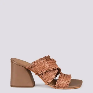 Sabot in pelle intrecciata cuoio con tacco spesso