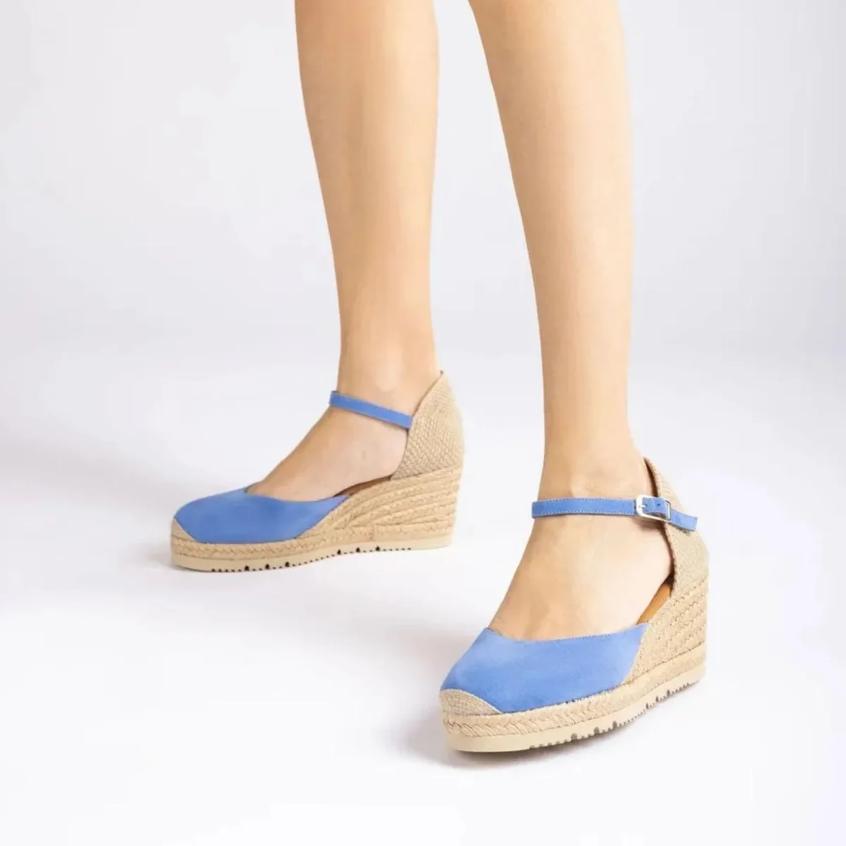 Sandali espadrillas con zeppa e laccetto color ciano - immagine 3