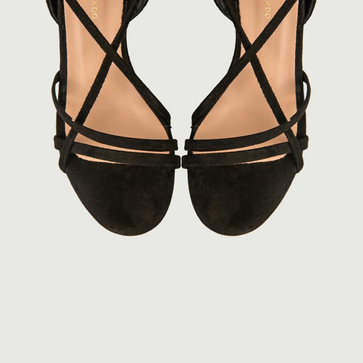 Sandalo con tacco in camoscio nero - immagine 3