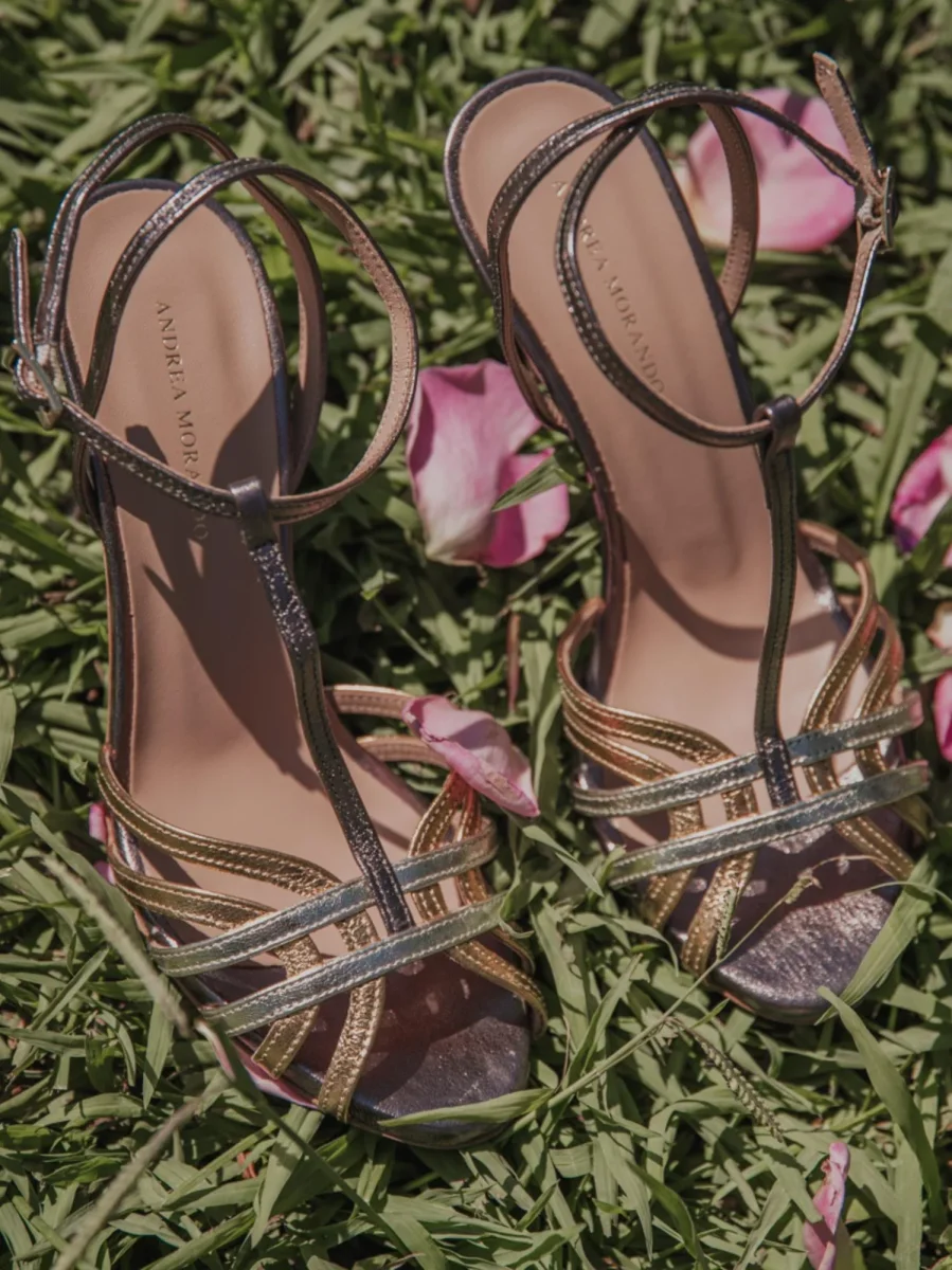 Sandalo con tacco in pelle Bronzo - immagine 7