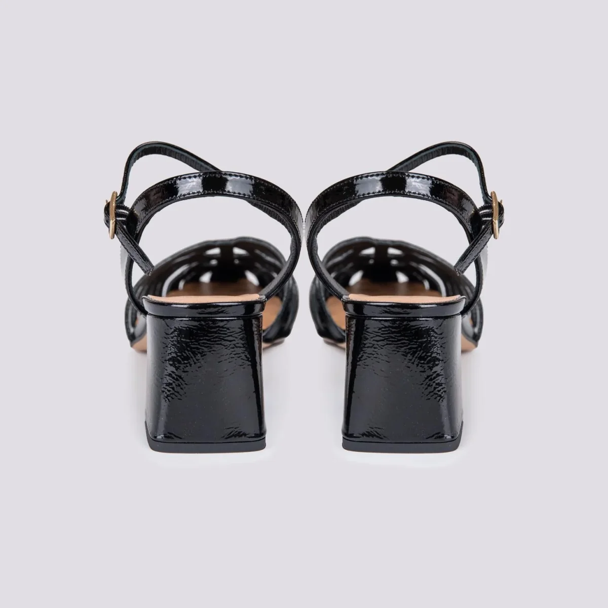 Sandalo con tacco in pelle naplak nero chiuso davanti - immagine 5