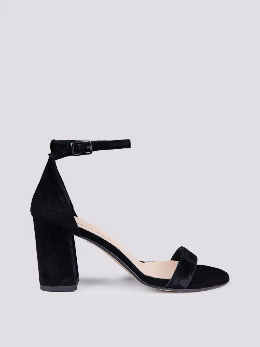 Sandalo con tacco spesso in camoscio nero