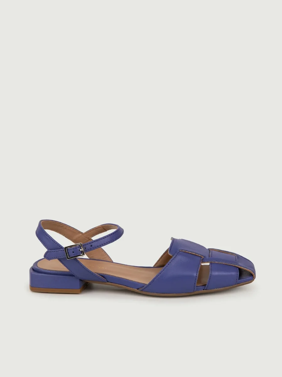 Sandalo in pelle viola con maxi listini