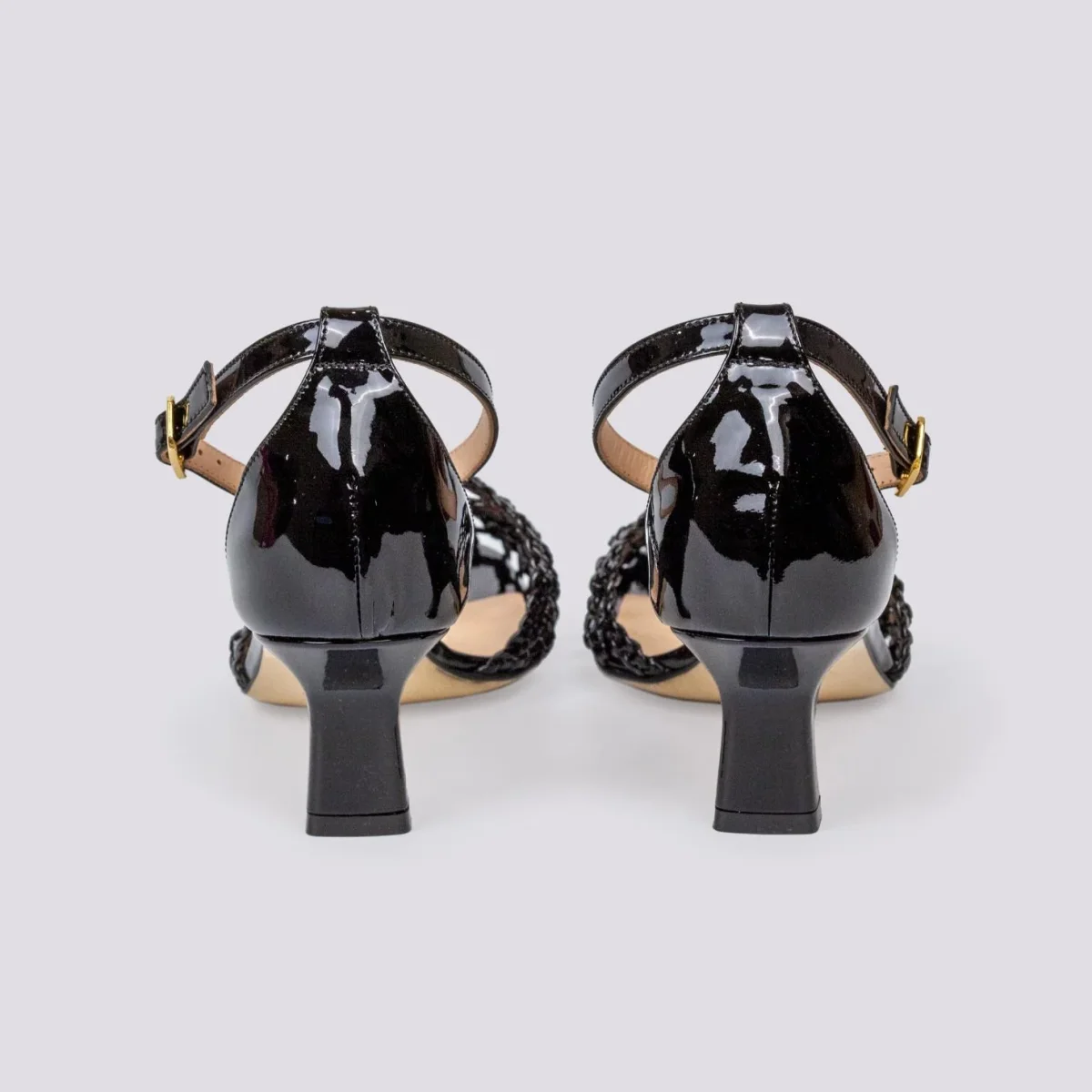 Sandalo intrecciato con laccetto alla caviglia - immagine 4