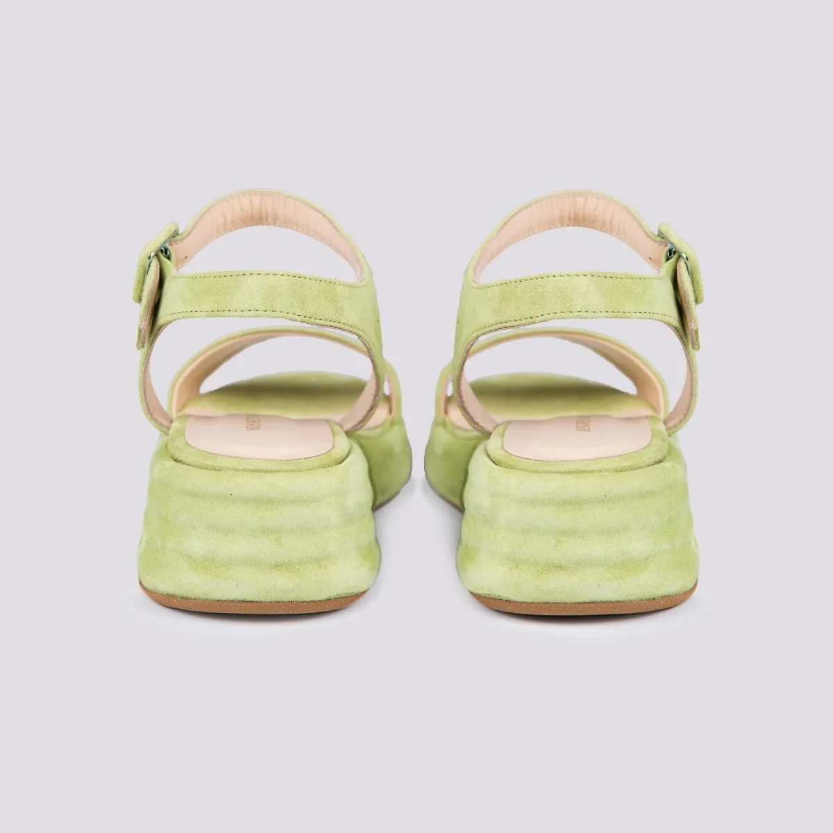Sandalo zeppa con para in camoscio verde acido - immagine 5