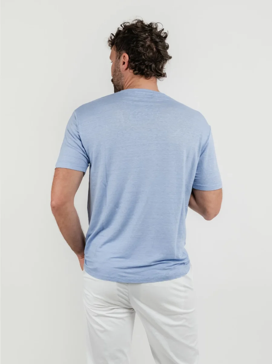 T-SHIRT IN LINO A GIROCOLLO AZZURRA - immagine 4