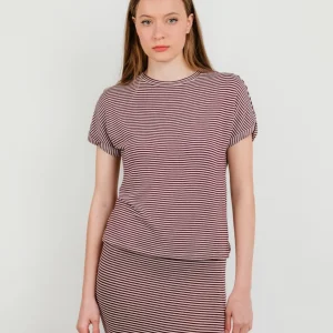 T-SHIRT IN MAGLIA A RIGHE BIANCHE E BORDEAUX