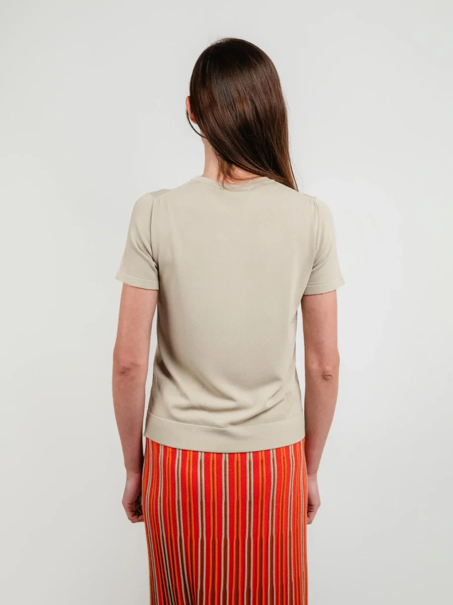 T- shirt beige - immagine 4