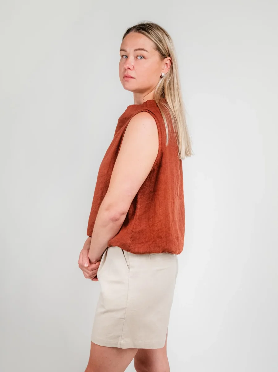 TOP SMANICATO IN LINO RUGGINE - immagine 3