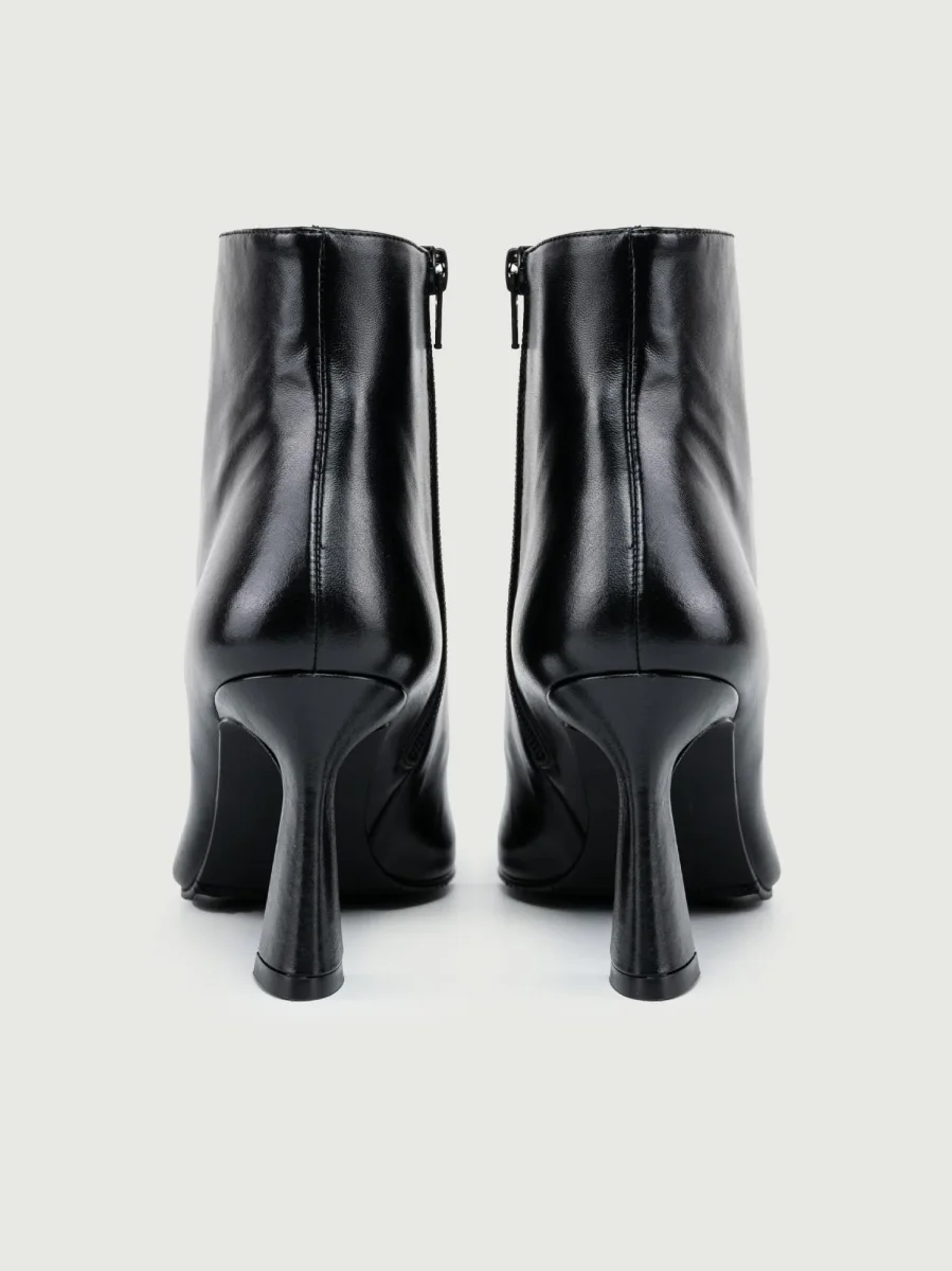 TRONCHETTO A PUNTA IN PELLE NERO - immagine 4