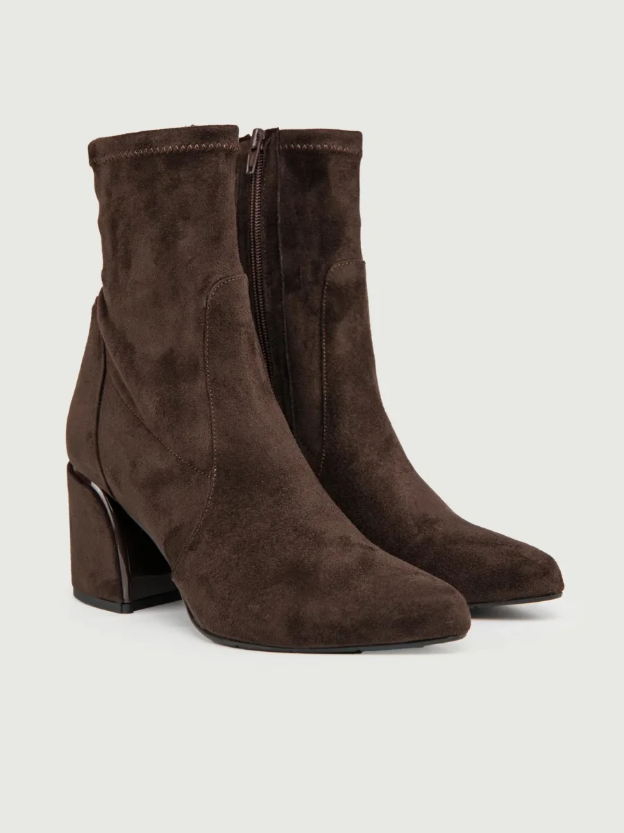 TRONCHETTO IN ALCANTARA TESTA MORO - immagine 3