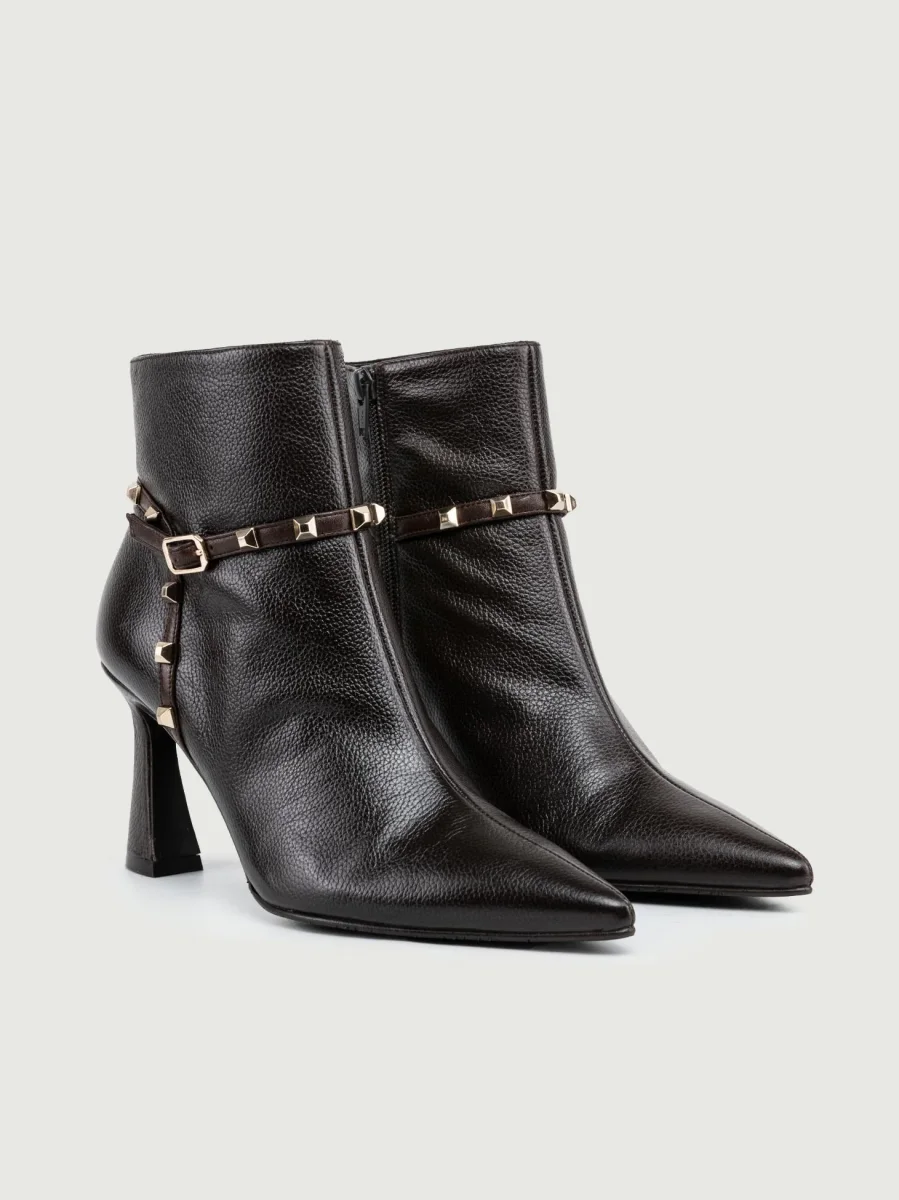 TRONCHETTO IN PELLE CAFFÈ CON BORCHIE - immagine 3