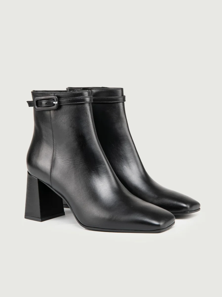 TRONCHETTO IN PELLE NERA - immagine 3