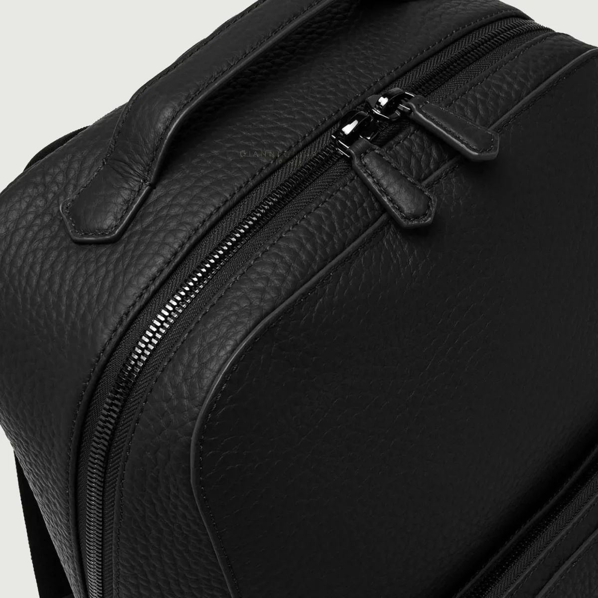 ZAINO FLORENCE IN PELLE MARTELLATA NERA - immagine 6