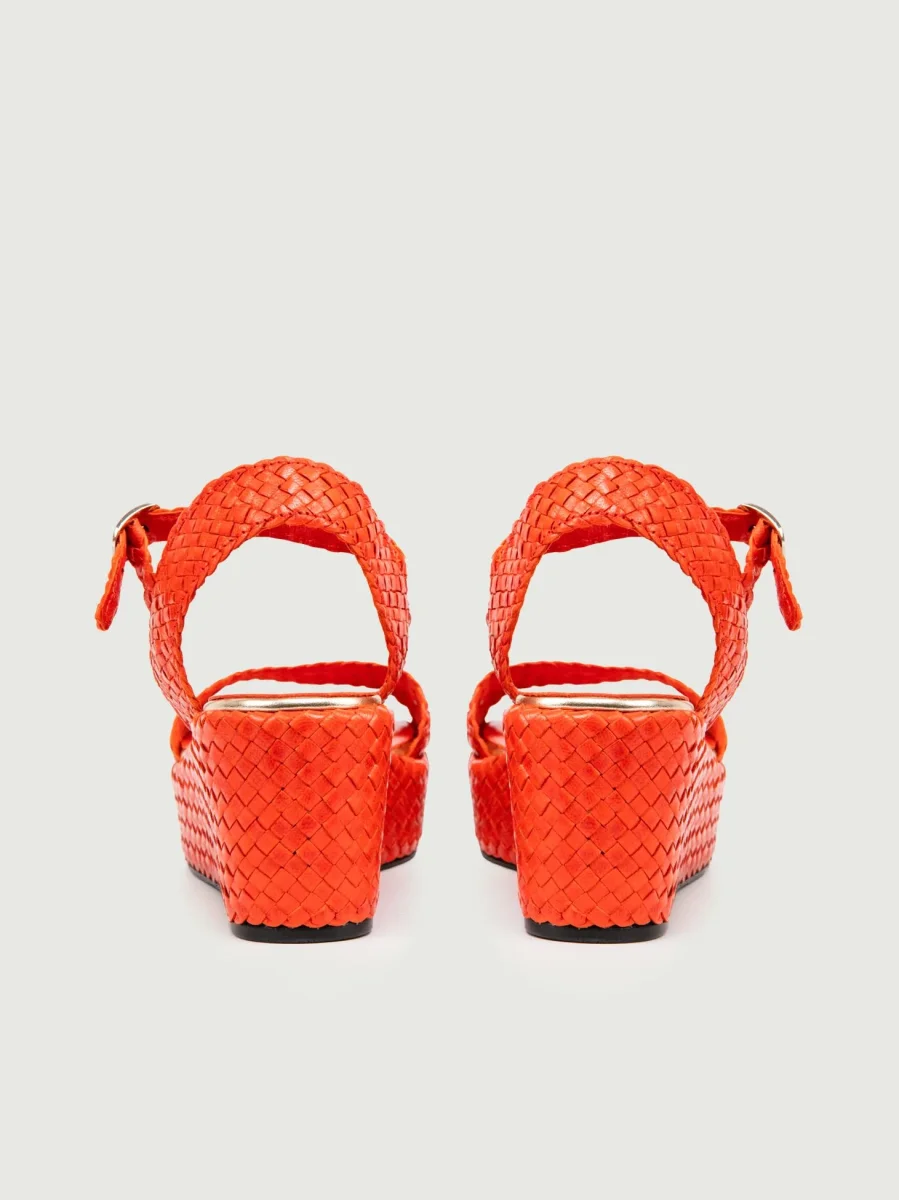 ZEPPA IN PELLE INTRECCIATA ARANCIONE - immagine 4