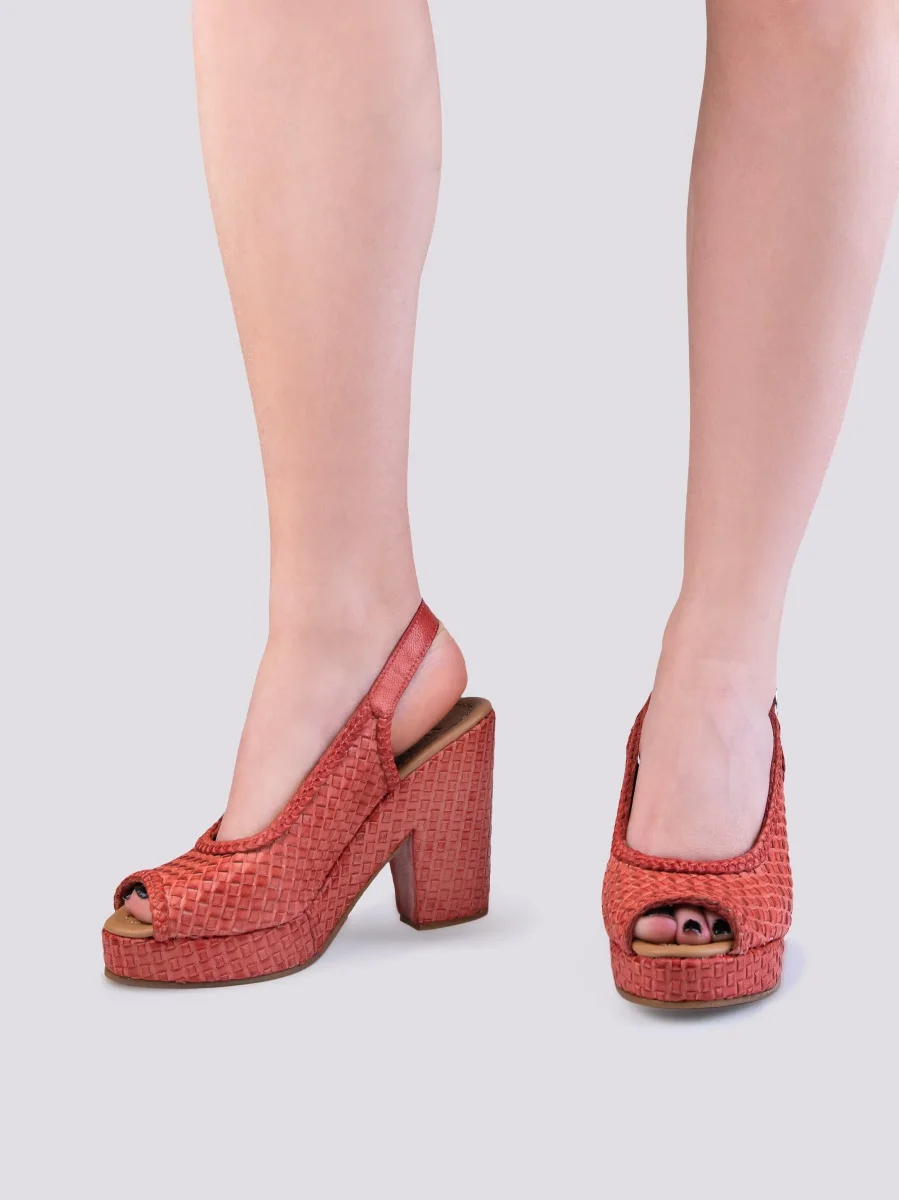 ZEPPA IN PELLE INTRECCIATA - immagine 6