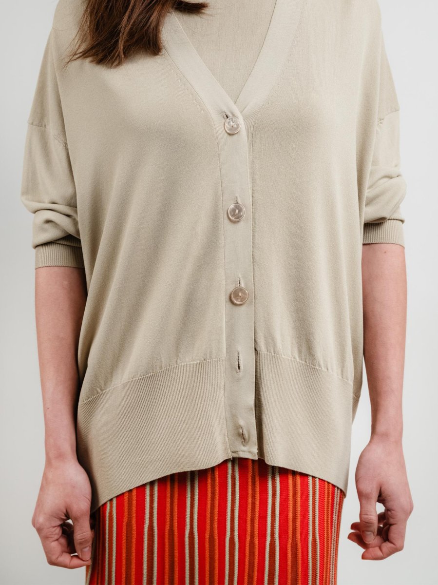cardigan con bottoni beige - immagine 5
