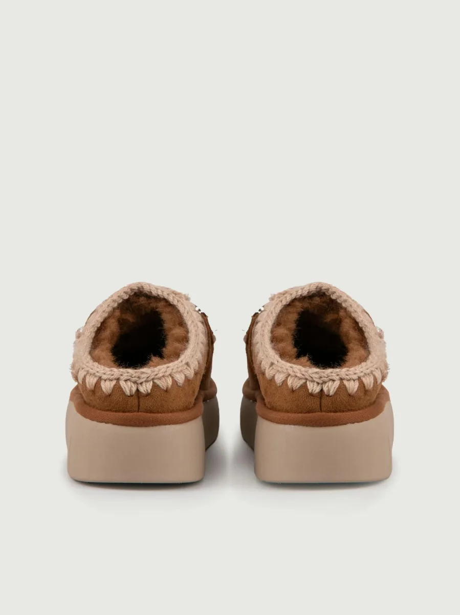 Bounce Clog Mou cognac con logo in metallo - immagine 4