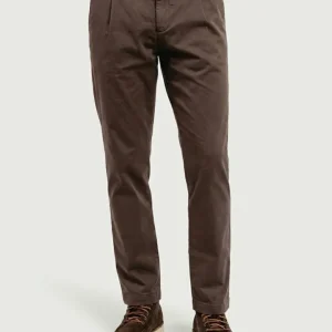 PANTALONE CON PENCES IN COTONE TESTA MORO