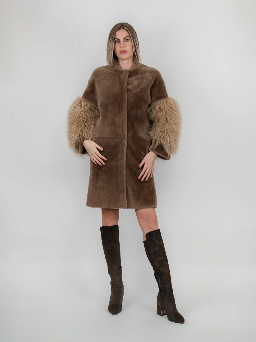 Montone color cammello