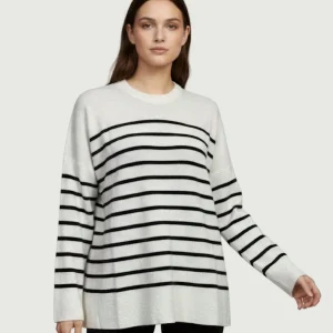 Maglia in lana bianca a righe nere