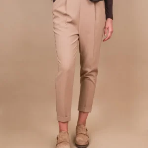 PANTALONE CON PINCES IN TESSUTO TECNICO BEIGE
