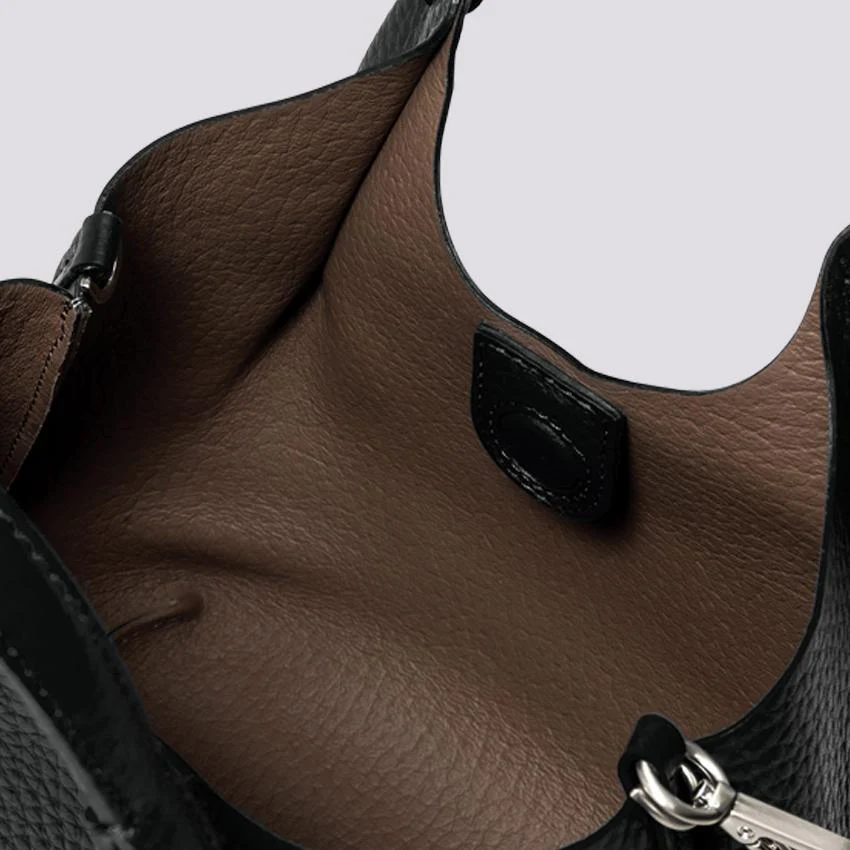 Borsa a spalla Dua in pelle marrtellata nera - immagine 5